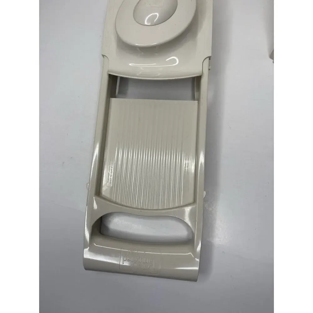 Pampered Chef Retired Mandoline Food Slicer Vintage with Case Extra Blades